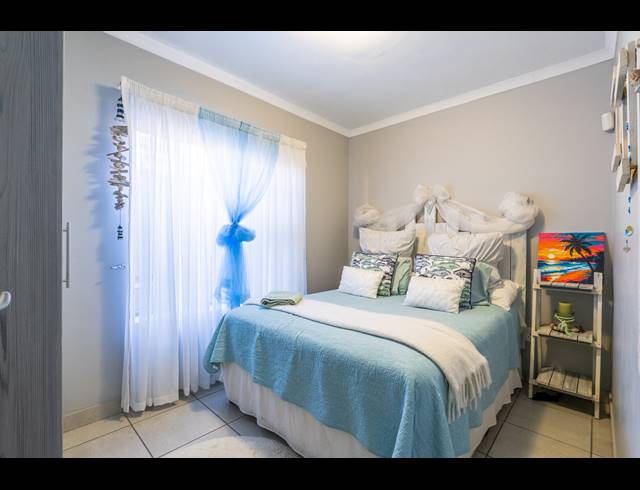 3 BEDROOM HOUSE FOR SALE IN ISLAND VIEW